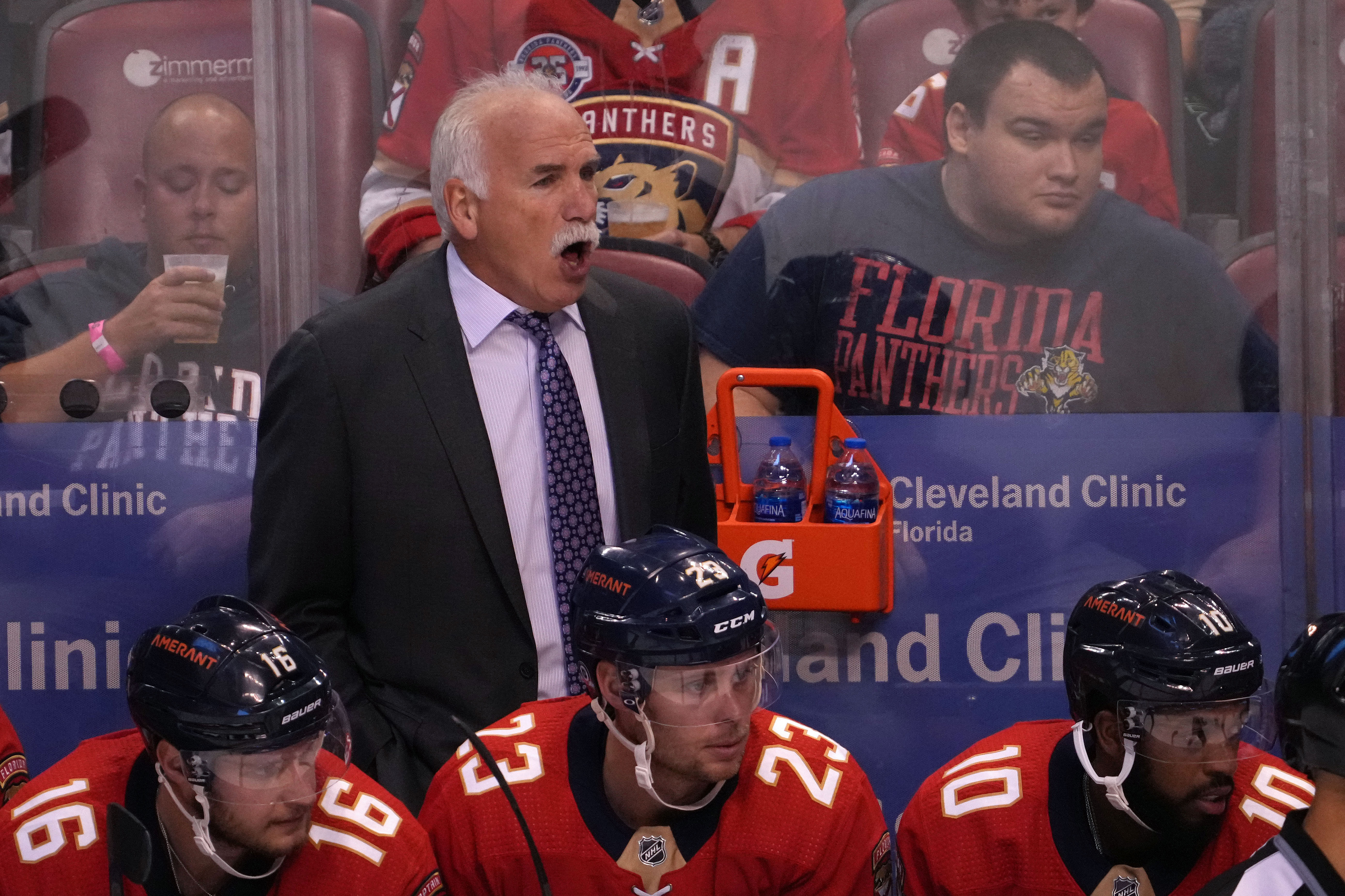 Joel Quenneville is back in the NHL (Imagn)